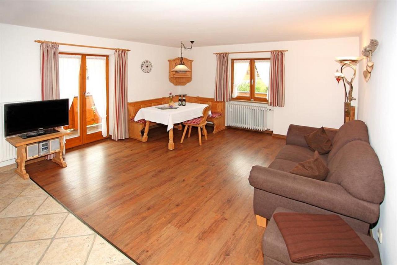 Apartment Gaestehaus Dreitorspitz Krun